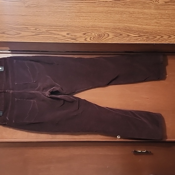 NYDJ Jegging Corduroy Straight Leg Sz 10 - Picture 2 of 11